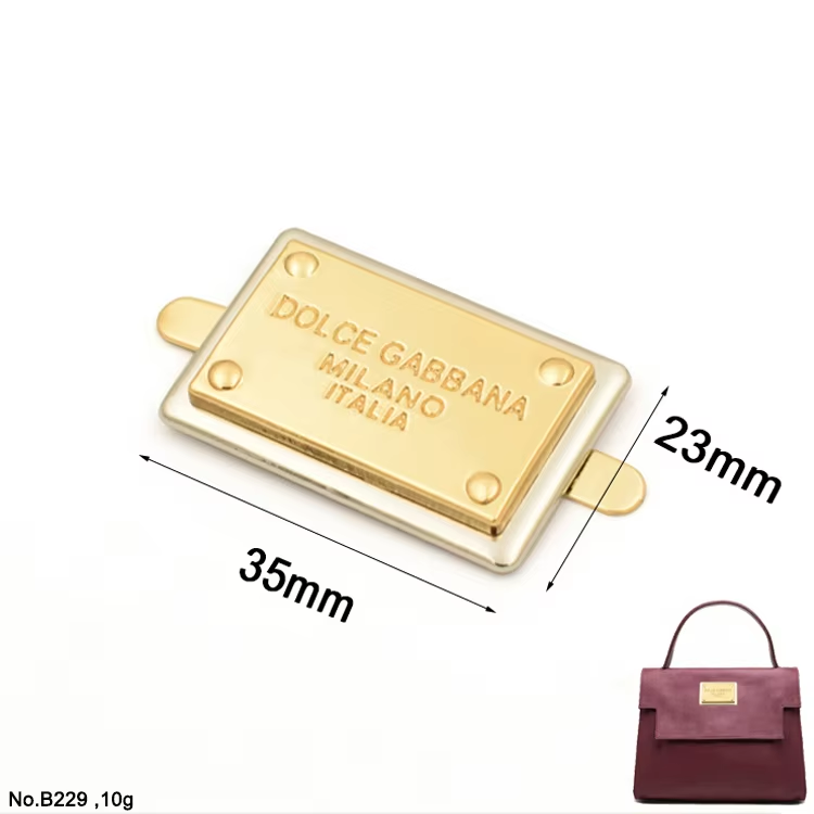 446979c08acbf5b389fd97b62761c5b B229 Custom Engraved logo Plate Handbag Metal logo
