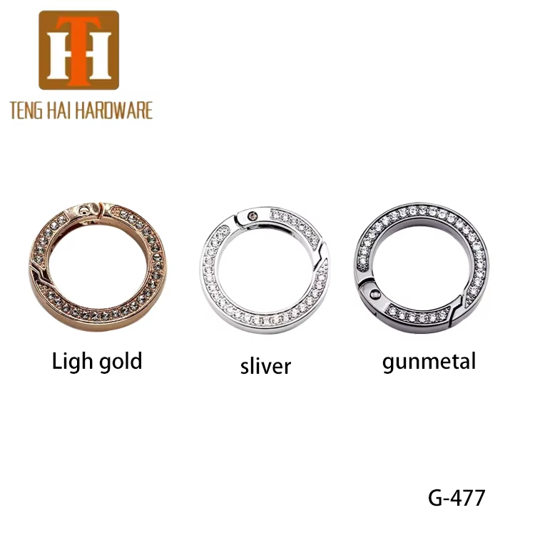 f2a2112be4a81f6d0476259a4025dc67 G477 Diamond-studded spring ring with diamond zinc alloy split ring metal car key chain ring luggage accessories - Image 4